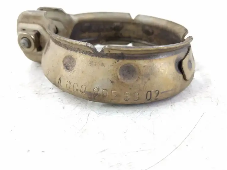 Mercedes-Benz C W205 (2014 - 2021)   Держатель глушителя