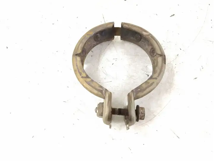 Mercedes-Benz C W205 (2014 - 2021)   Держатель глушителя