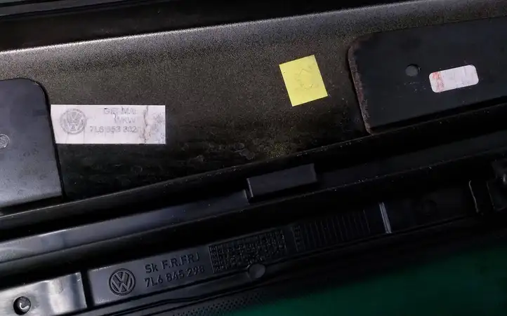 Volkswagen Touareg I (2002 - 2010) 7L6845298CB Заднее боковое стекло — фото 3