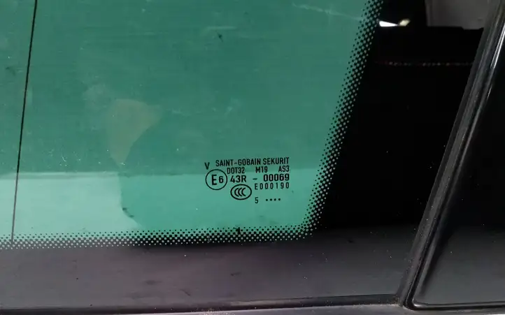 Volkswagen Touareg I (2002 - 2010) 7L6845298CB Заднее боковое стекло — фото 5