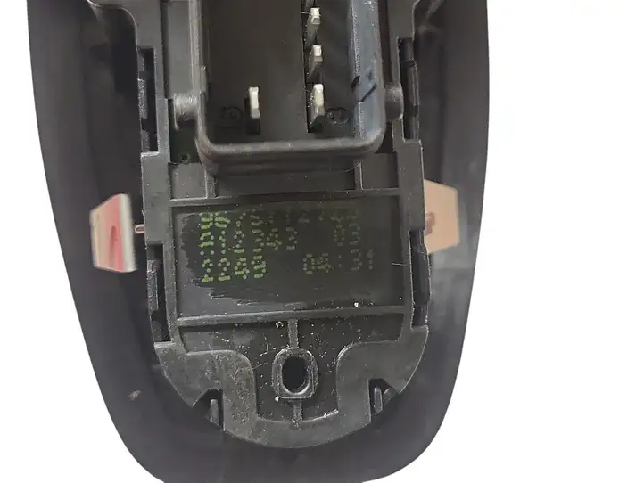 Peugeot 208 (2012 - 2015) G18912 Кнопка стеклоподъемников — фото 4