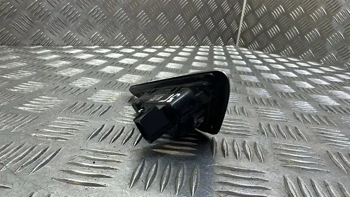 Tesla Model 3 (2017 - 2023) 112510677E Боковая камера в крыле — фото 5