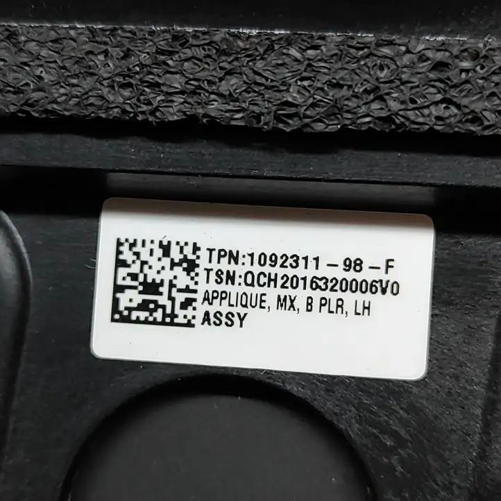 Tesla Model X (2015 - 2021) 106910400D Боковая камера в крыле — фото 4