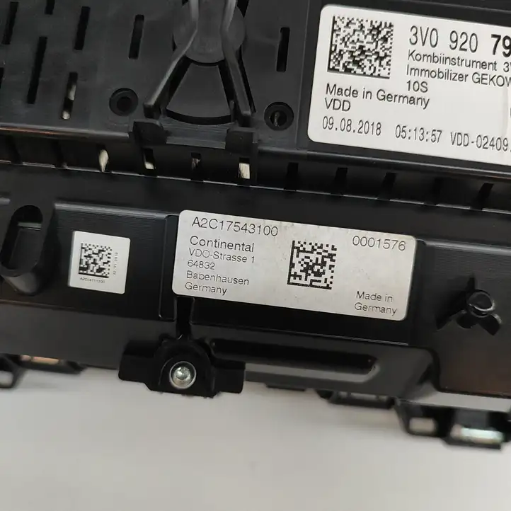 Skoda Superb B8 (3V) (2015 - 2023)  3V0920790A Спидометр (приборный щиток)