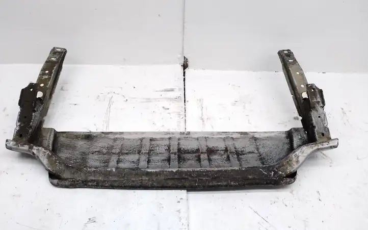 Volvo XC90 (2002 - 2006)   Нижняя часть бампера (губа)