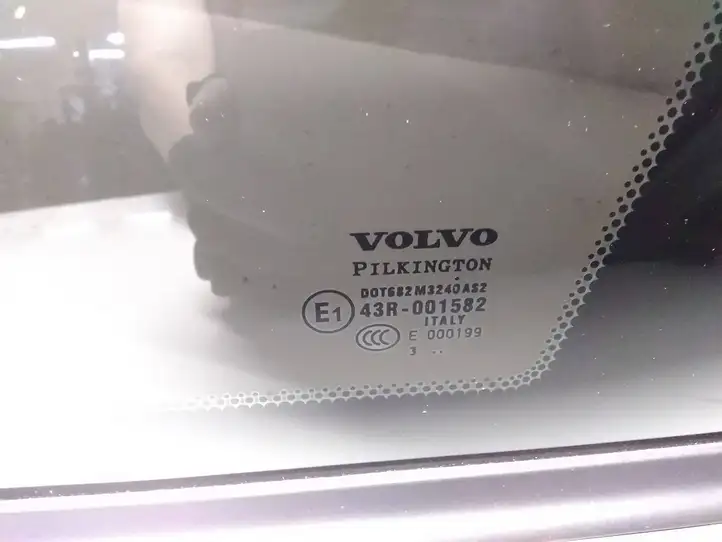 Volvo XC90 (2002 - 2006) Заднее боковое стекло — фото 4