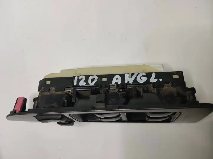 Toyota Land Cruiser (J120) (2002 - 2009) 8404060011 Блок кнопок стеклоподъемников — фото 2