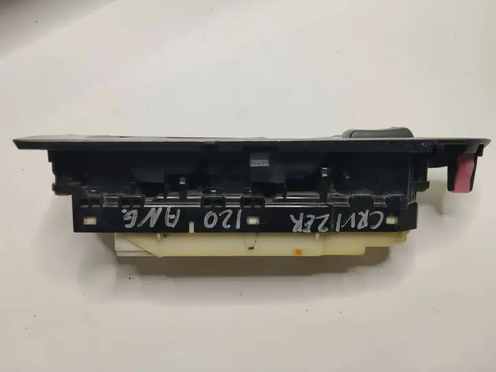 Toyota Land Cruiser (J120) (2002 - 2009) 8404060011 Блок кнопок стеклоподъемников — фото 3