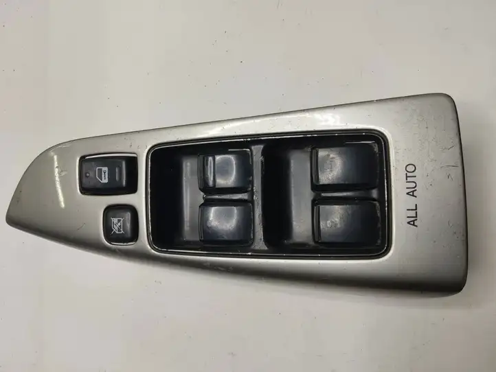 Toyota Land Cruiser (J120) (2002 - 2009) 8404060010 Блок кнопок стеклоподъемников — фото 1