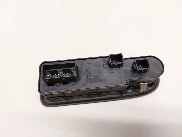 Citroen C5 (2008 - 2017) 96660258 Кнопка стеклоподъемников — фото 3