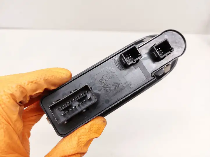 Citroen C5 (2008 - 2017) 96660258 Кнопка стеклоподъемников — фото 4