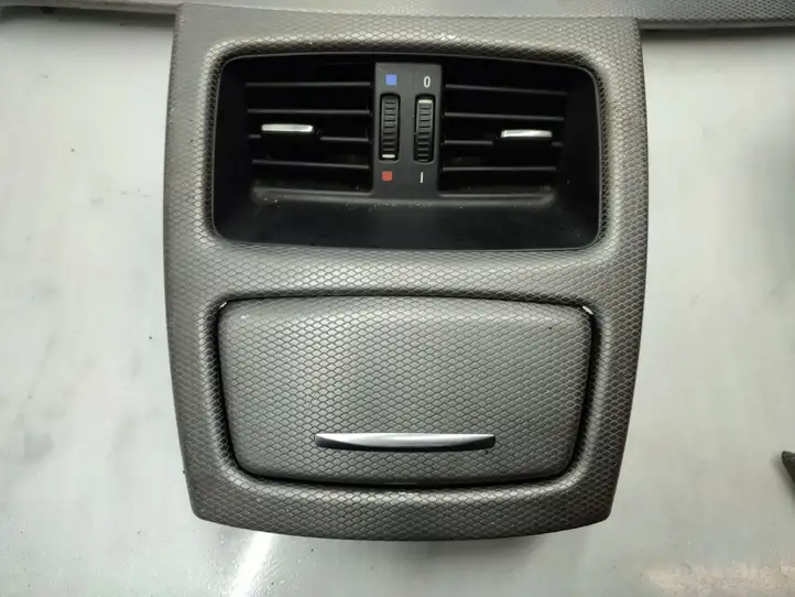 BMW 3 E92 E93 (2005 - 2014) 6960686 Отделка внутренней панели салона — фото 6