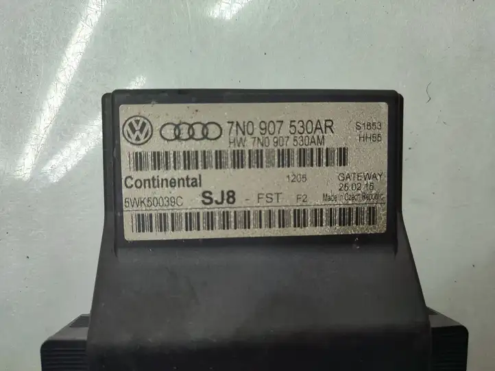 Volkswagen Touran II (2010 - 2016) 7N0907530AR Модуль Gateway — фото 4
