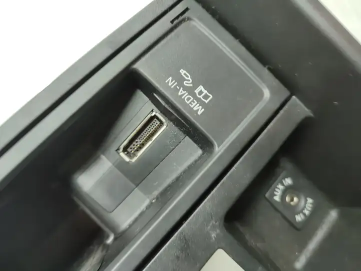 Volkswagen Touran II (2010 - 2016) 5N0035341H USB модуль — фото 4