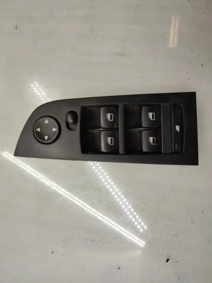 BMW 3 E90 E91 (2005 - 2012) 9217329 Блок кнопок стеклоподъемников — фото 1