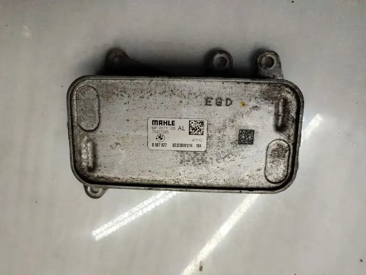 BMW 3 F30 F35 F31 (2012 - 2018) 8507627 Кронштейн масляного фильтра — фото 1