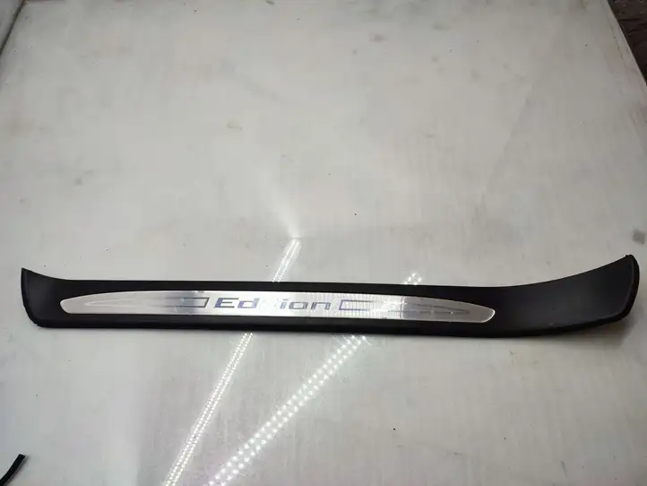 BMW 5 E60 E61 (2004 - 2010) 7172289 Внутренняя отделка переднего порога — фото 1