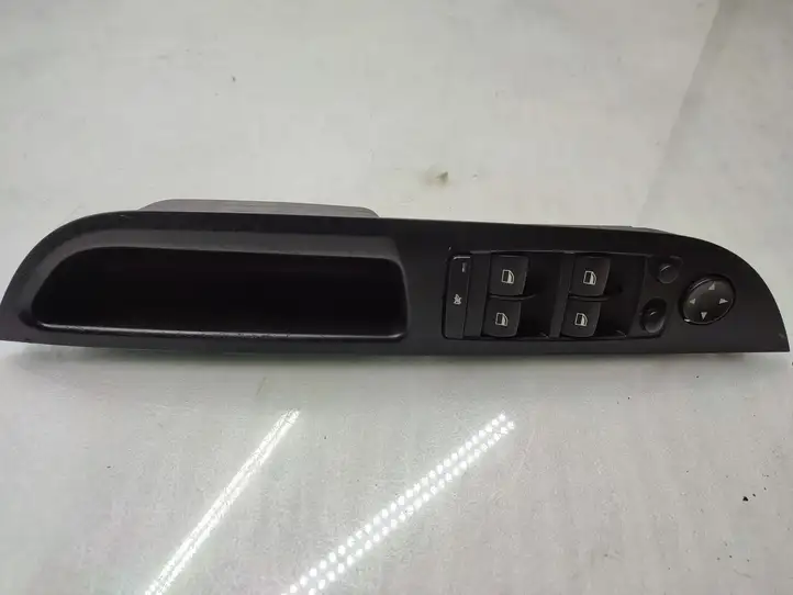 BMW 5 E60 E61 (2004 - 2010) 9122111 Блок кнопок стеклоподъемников — фото 6