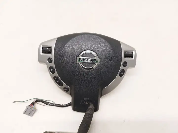 Nissan Qashqai (2006 - 2010) Подушка безопасности руля — фото 2