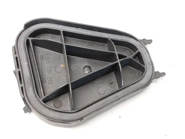 BMW 3 E90 E91 (2005 - 2012) 1305239290 Крышка фары — фото 2