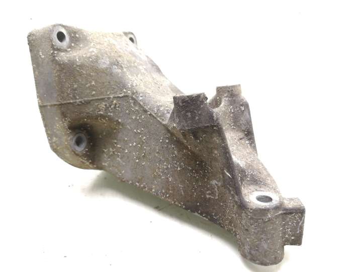 Mercedes-Benz E W211 (2002 - 2009)  A6112230704 Кронштейн крепления двигателя