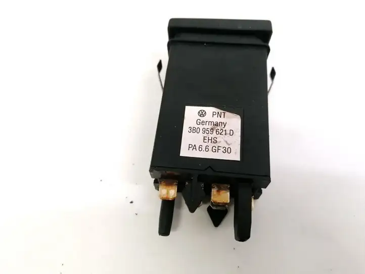 Volkswagen PASSAT B5.5 (2001 - 2005) 3B0959621D Кнопка обогрева стекла — фото 3
