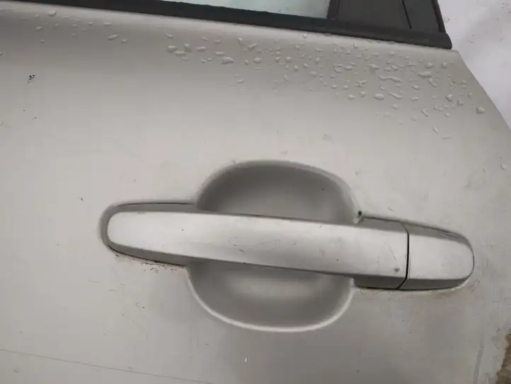 Toyota Avensis Verso (2001 - 2004) Наружная ручка двери — фото 1
