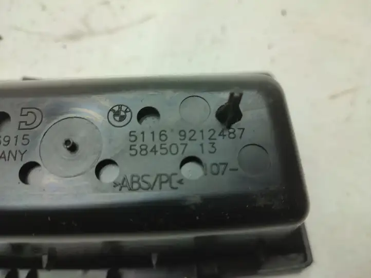 BMW 1 F20 F21 (2011 - 2019) 9212487 Ящик центральной консоли — фото 4
