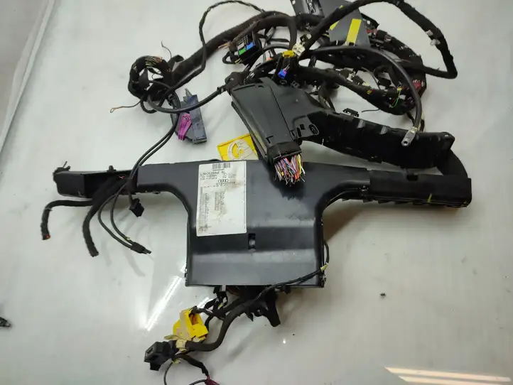 Audi A6 C7 (2011 - 2014) 4G2974267 Прочая электропроводка — фото 10