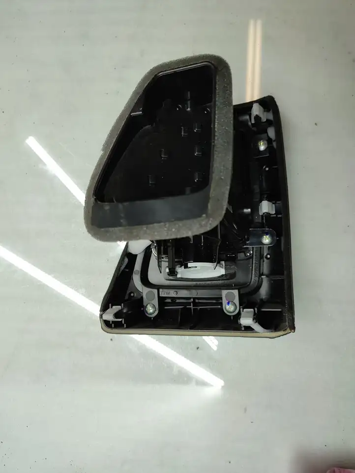 Honda HR-V (2015 - 2020) EA165211200 Боковой воздушный дефлектор — фото 4