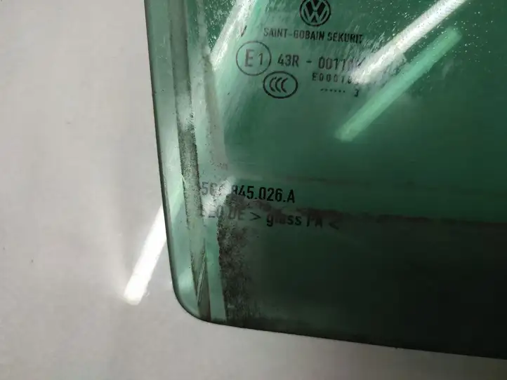 Volkswagen Golf VII (2013 - 2019) 5G6845026A Стекло задней двери — фото 3