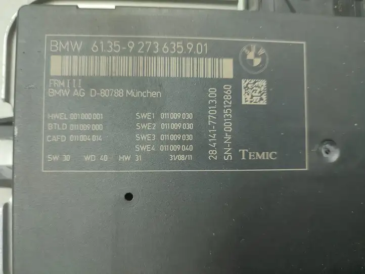 BMW X3 F25 (2010 - 2017) 9273635 Блок управления светом — фото 4
