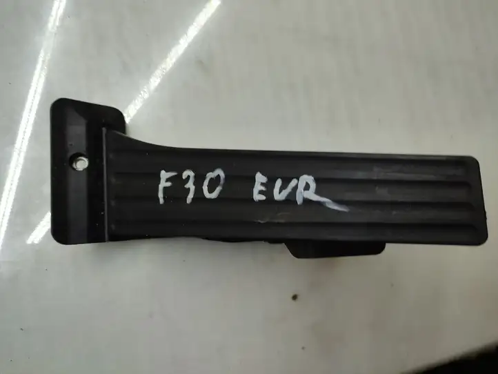 BMW 3 F30 F35 F31 (2012 - 2018) 6853175 Педаль акселератора — фото 1