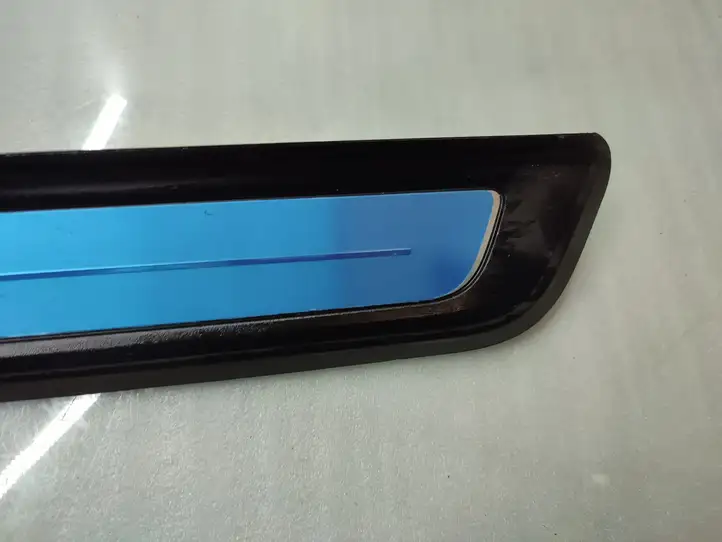BMW 3 G20 G21 (2019 - ) 7407387 Внутренняя отделка переднего порога — фото 2