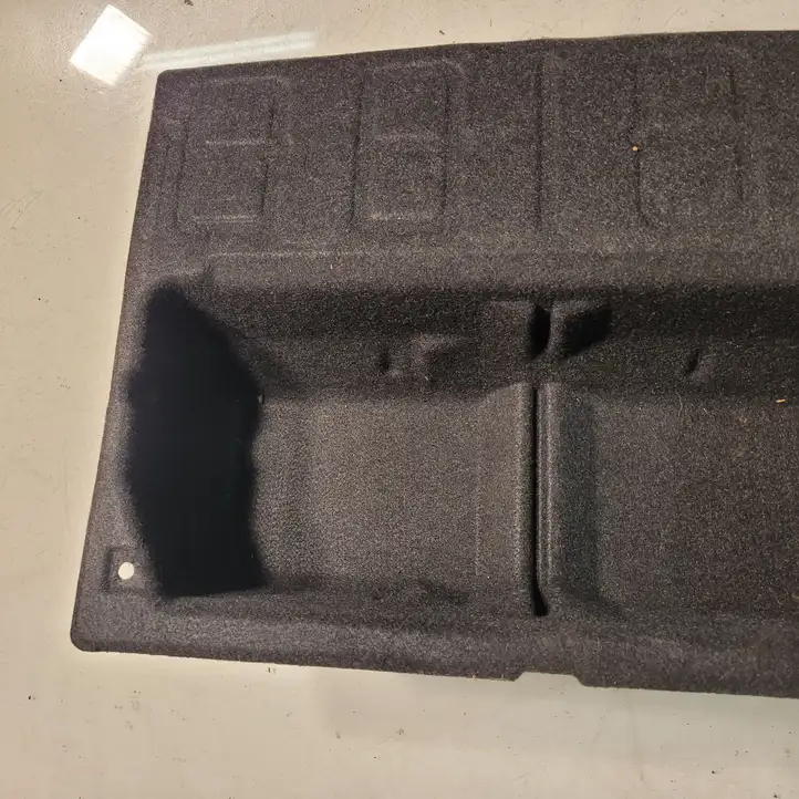 BMW 5 E60 E61 (2004 - 2010) Прочая отделка багажника — фото 3