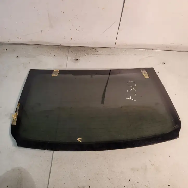 BMW 3 F30 F35 F31 (2012 - 2018) Заднее стекло — фото 1