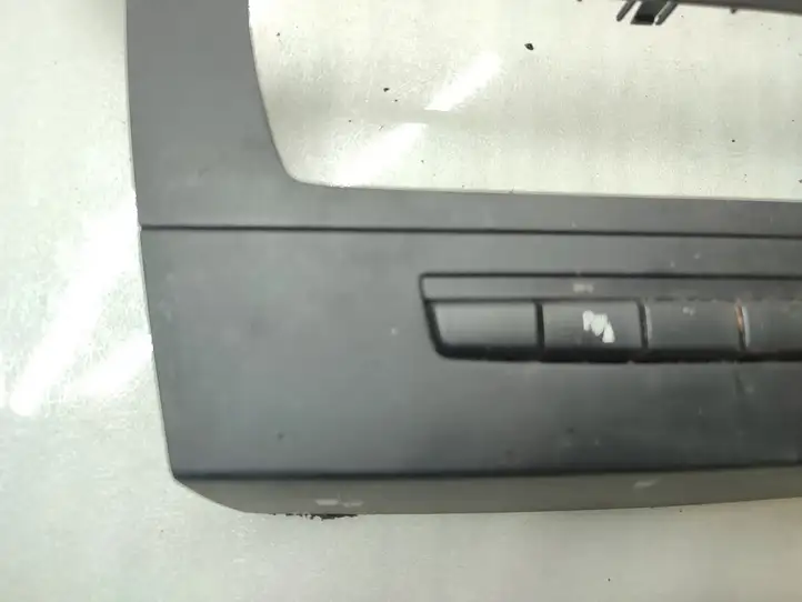 BMW 3 E90 E91 (2005 - 2012) 6962590 Кнопка парктроника — фото 3