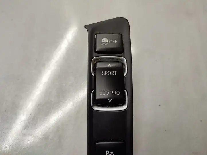 BMW 3 F30 F35 F31 (2012 - 2018) 9252921 Кнопка парктроника — фото 4