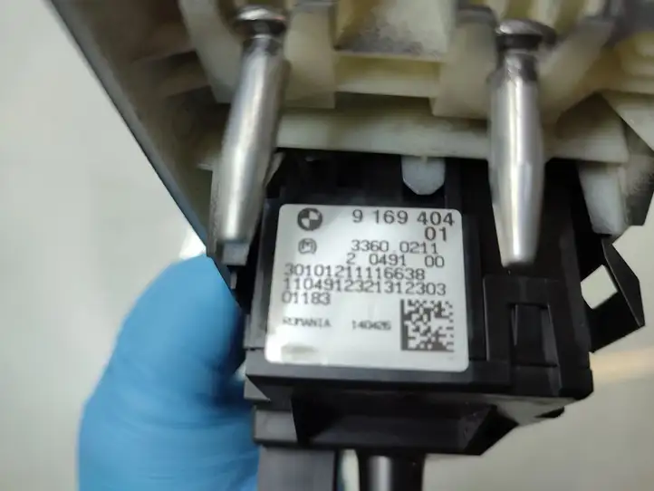 BMW 3 E90 E91 (2005 - 2012) 9169404 Включатель фонарей — фото 5