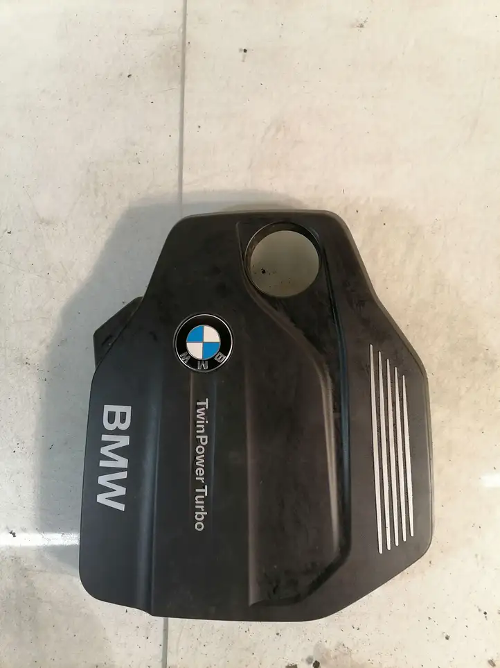 BMW 3 F30 F35 F31 (2012 - 2018) 8514202 Крышка двигателя декоративная — фото 1