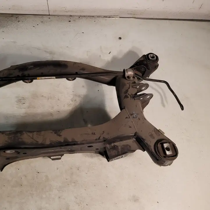 BMW 3 F30 F35 F31 (2012 - 2018) 6855896 Задняя балка подвески — фото 4