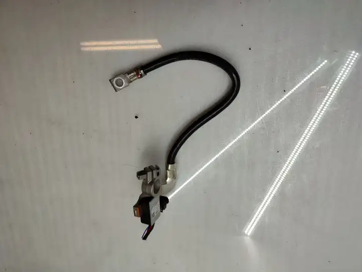 BMW 3 F30 F35 F31 (2012 - 2018) 9117877 Минусовой провод аккумулятора — фото 1