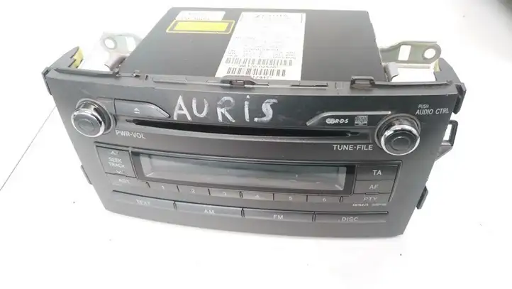 Toyota Auris 150 (2006 - 2012) 8612002520 Магнитола / мультимедийная система — фото 1