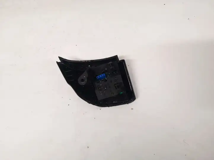 Opel Vectra C (2002 - 2005) 9186750 Кнопки на рулевом колесе — фото 3