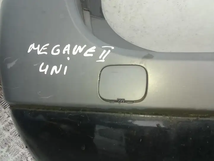 Renault Megane II (2002 - 2005) Заглушка буксировочной петли бампера — фото 1