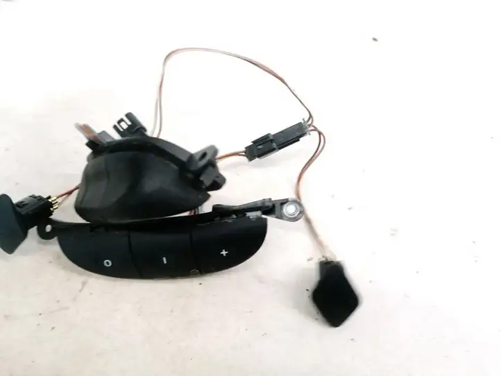Opel Astra G (1998 - 2004) 6014987 Кнопки на рулевом колесе — фото 2