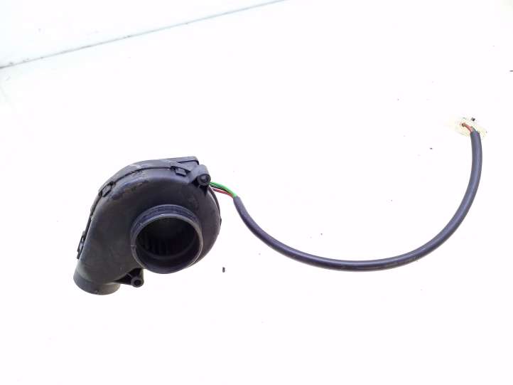 BMW 5 E39 (1996 - 2003)  0130002831 Вентилятор  охлаждения блока управления двигателем