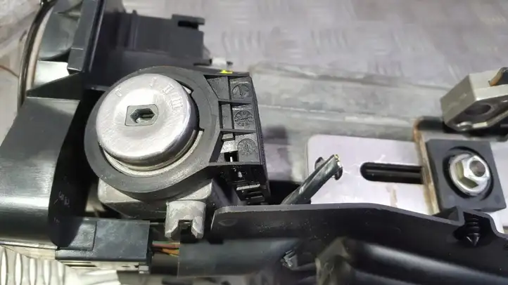 Ford Mondeo Mk III (2000 - 2007) 1S7T14A664AB Контактная группа замка зажигания — фото 1