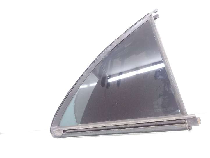 Mercedes-Benz E W211 (2002 - 2009)  A2117300255 Маленькое стекло 
