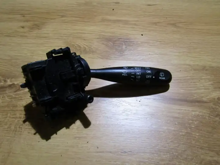 Toyota Yaris Verso (1999 - 2005) 173647 Переключатель стеклоочистителей — фото 1